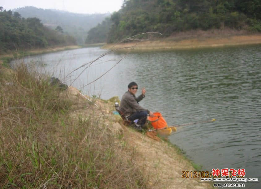 QQ截图20120320211525.jpg