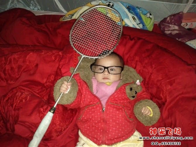 羽毛球拍.jpg