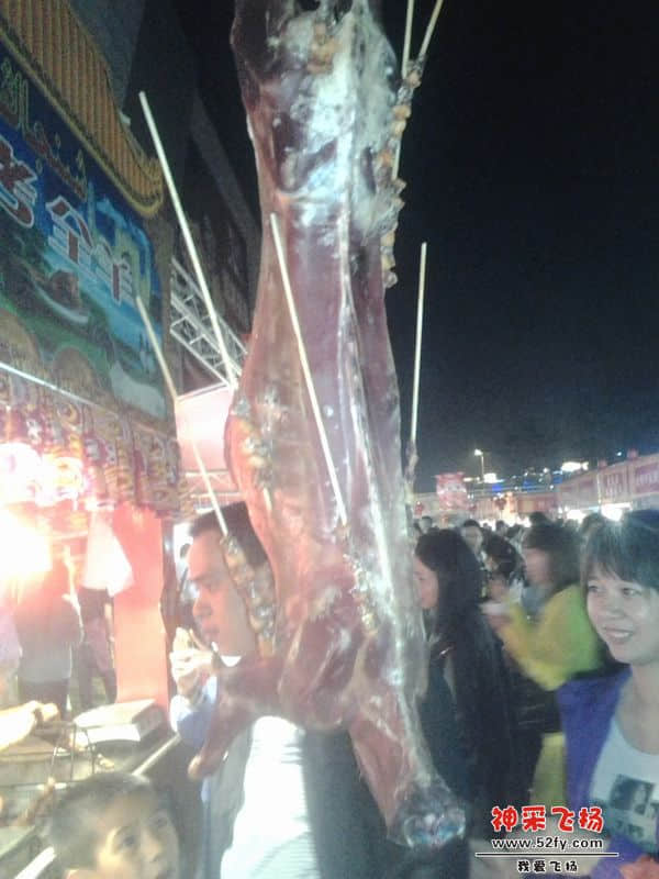 好大只羊哦！